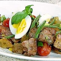 Lun egg-, bacon- og bønnesalat