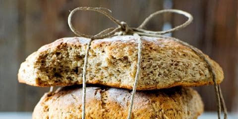 Firkantede helkornbrød