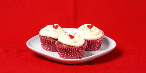 Red velvet cupcakes med ostekrem