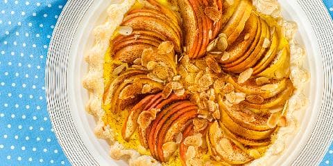 Eplepai med vaniljekrem