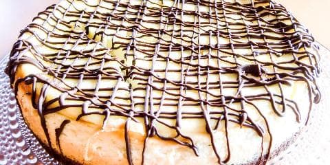Cheesecake med browniebunn