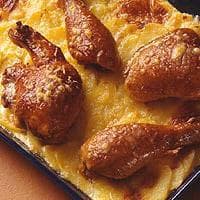 Ostegratinerte kyllinglår på potetseng