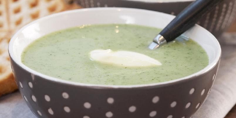 Brokkolisuppe med ostetoast