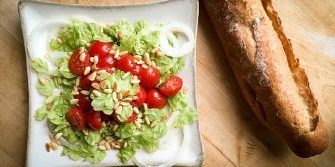 Salat med almefrø
