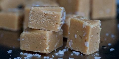 Karamellfudge med havsalt
