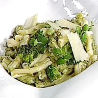 Pasta med brokkoli, hvitløk og sardeller
