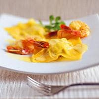 Ravioli med scampisaus