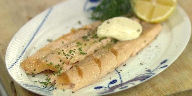 Ørret i rømmesaus