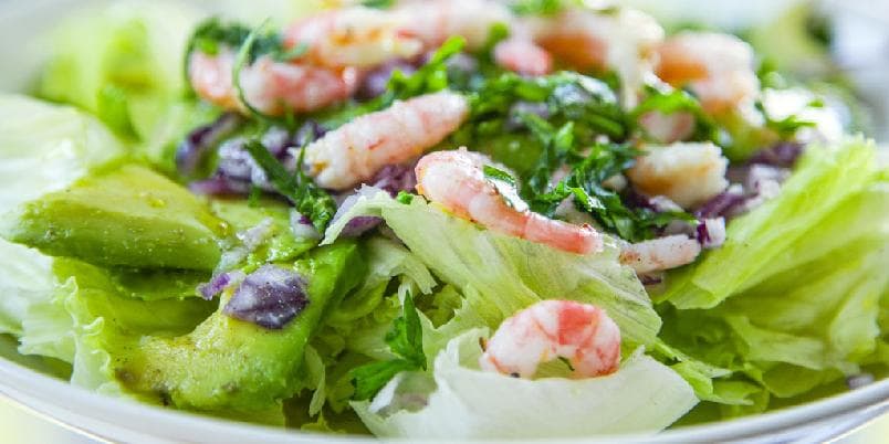 Reke- og avokadosalat