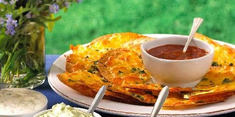 Ostechips med tomatsalsa