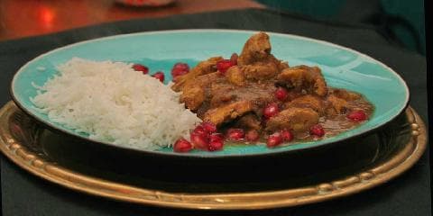 Fesenjan - iransk kyllinggryte med valnøtt- og granateplesaus