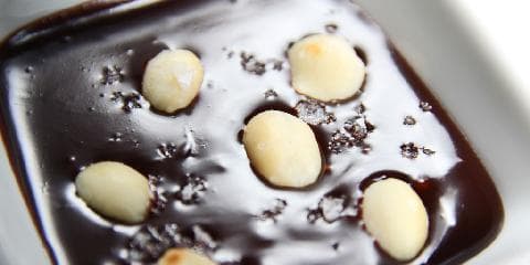 Sjokolade med macadamianøtter
