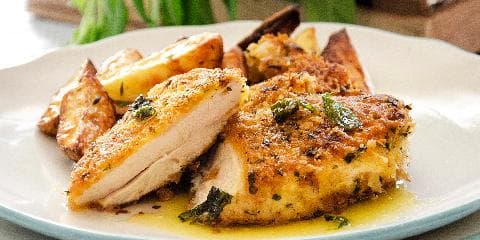 Kyllingsnitsel med salviesmør