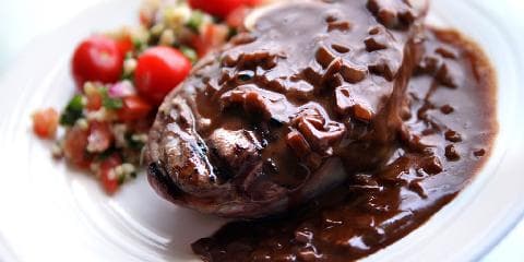 Portvin- og armagnacsaus