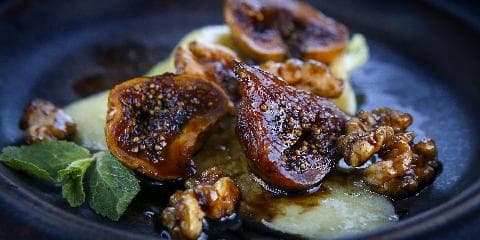 Ridder med fiken og valnøttkompott