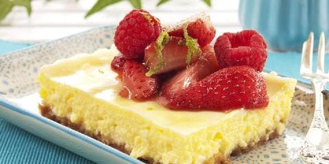 Bakt ostekake med jordbær