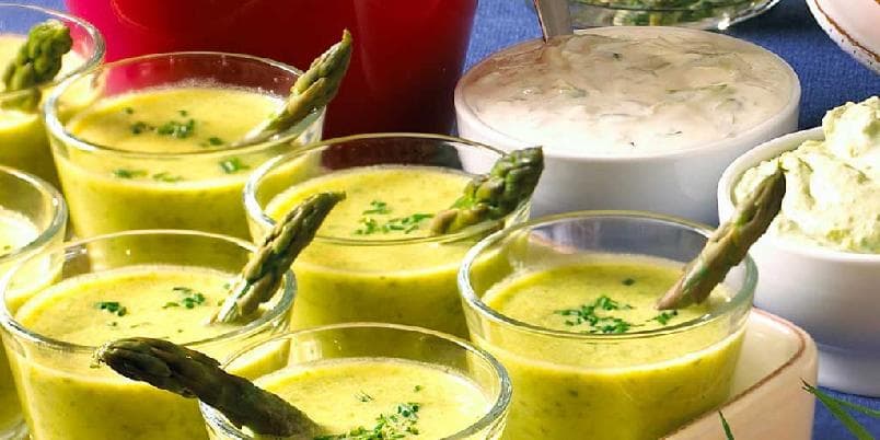 Aspargessuppe med avokado