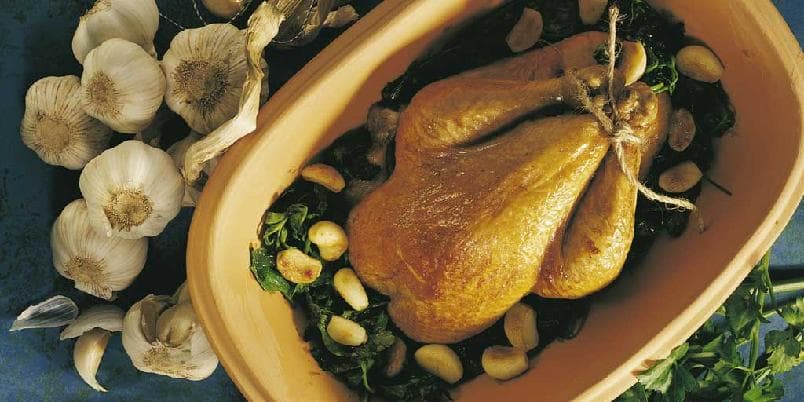 Hvitløkskylling i leirgryte