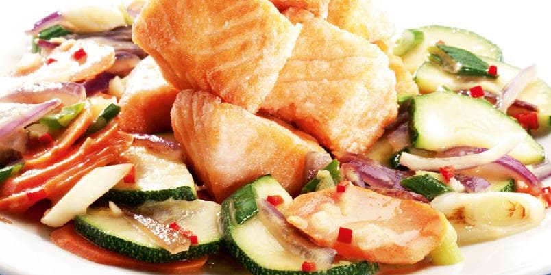 Laksewok med kokosmelk