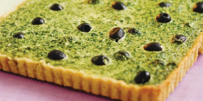 Spinat- og olivenpai