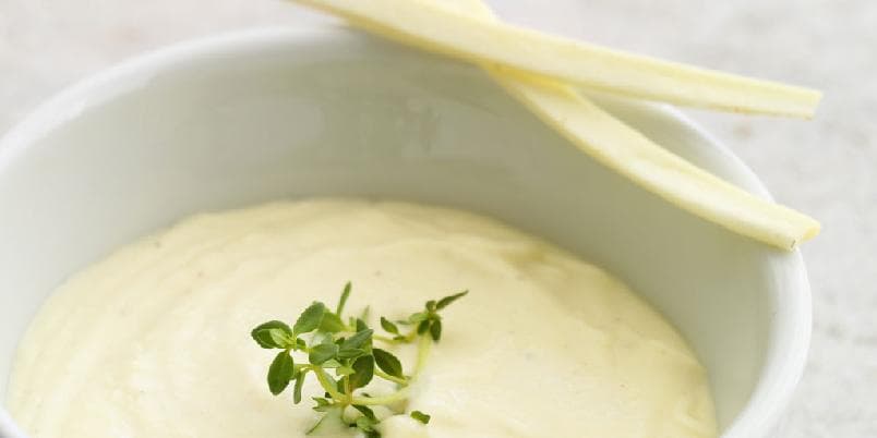 Pastinakk- og persillerotsuppe