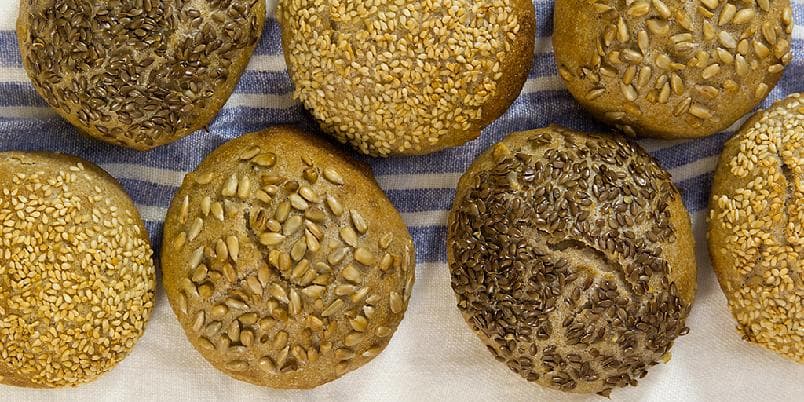 Rundstykker med solsikkekjerner